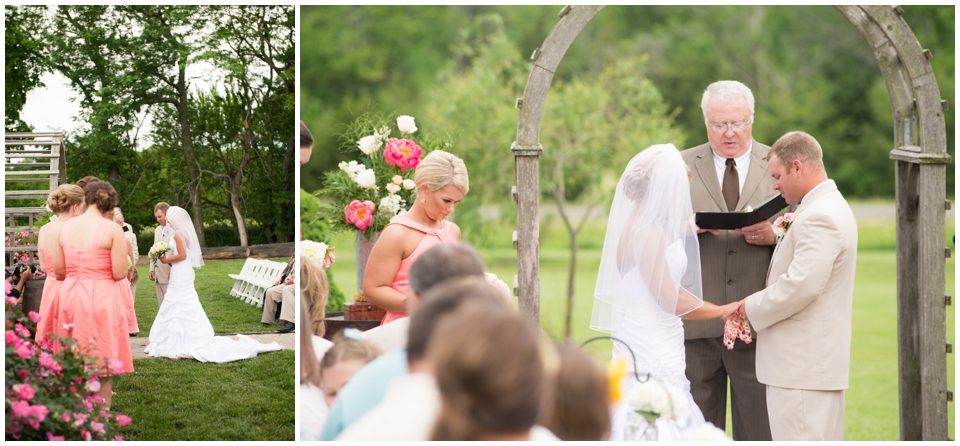 stony point hall outdoor wedding ceremony, melissa sigler photography, lawrence wedding photographer