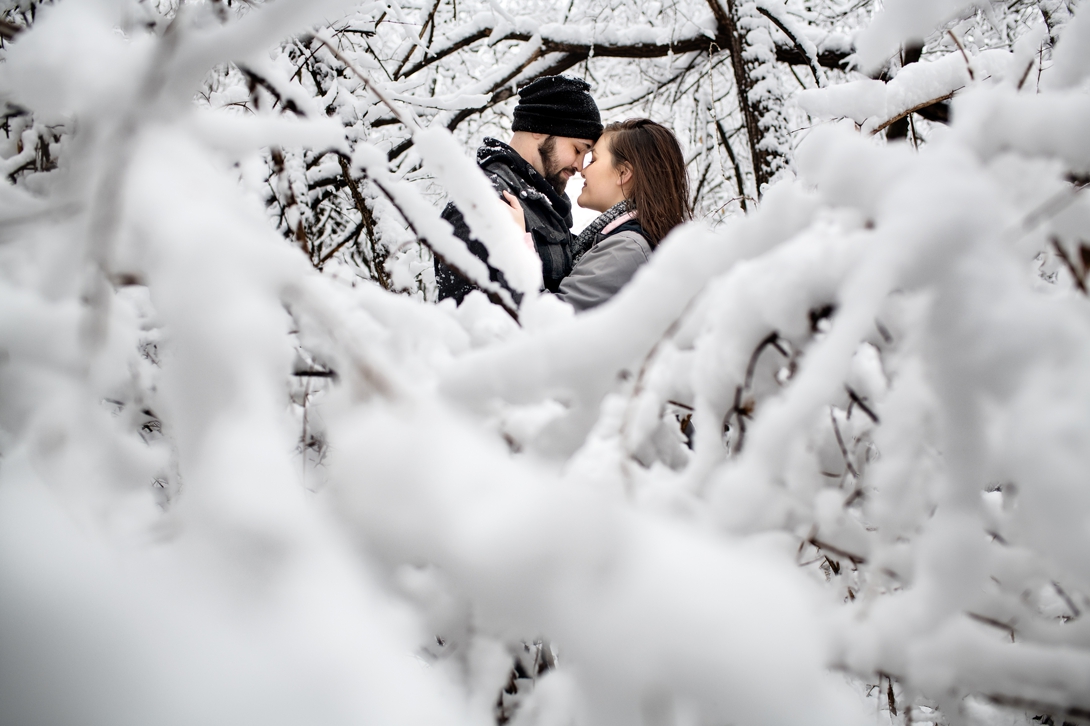 snow day engagement session